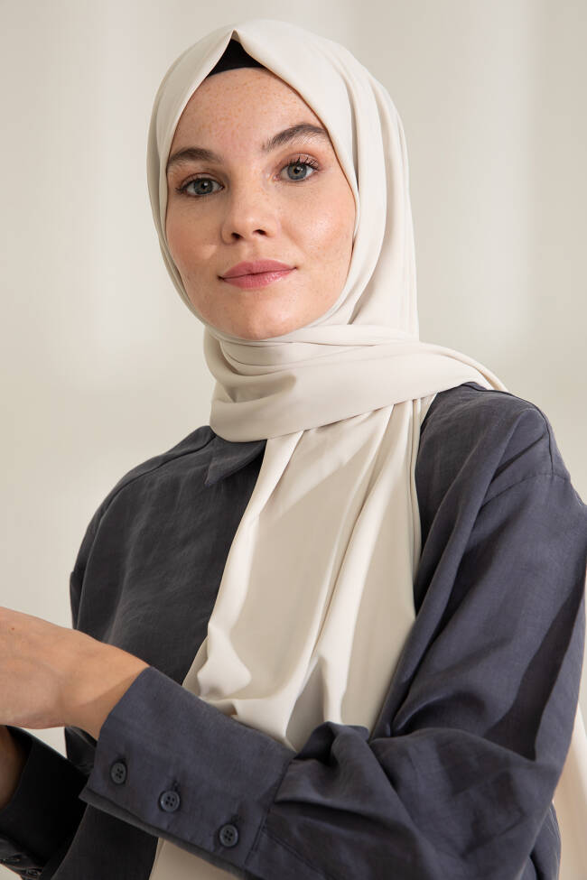 Medina Silk Ivory Hijab - 1