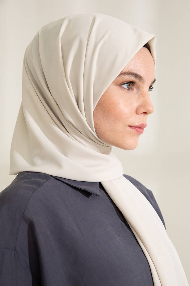 Medina Silk Ivory Hijab - 4
