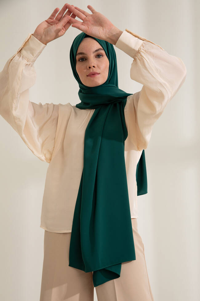 Medina Silk Pine Green Hijab - 3