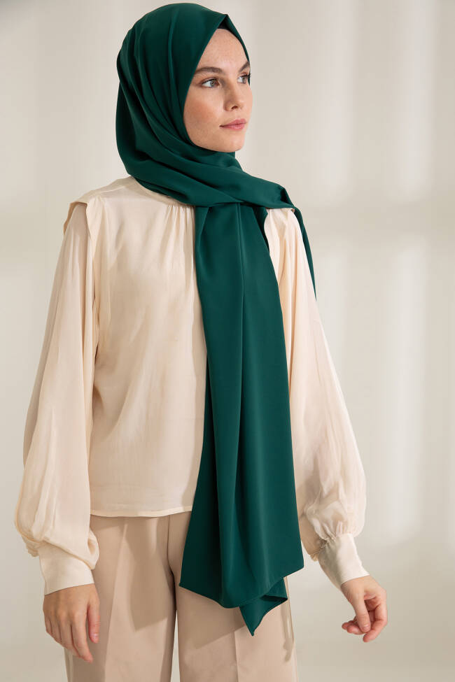 Medina Silk Pine Green Hijab - 4